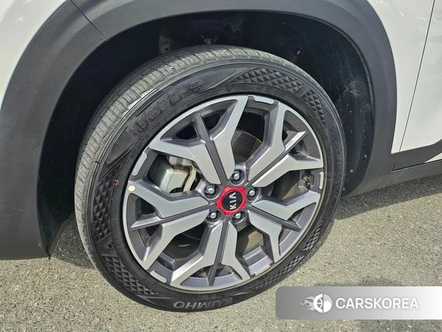 Kia Seltos id 4203067 из Кореи 16