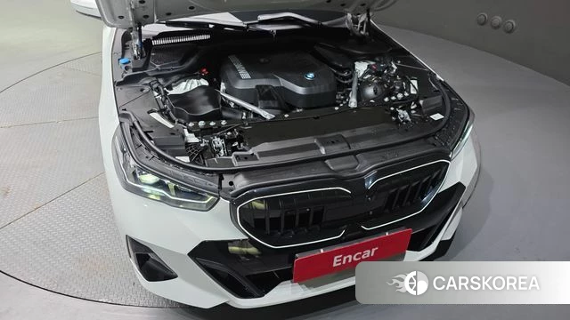 BMW 5 Series (G60) id 4394433 из Кореи 30