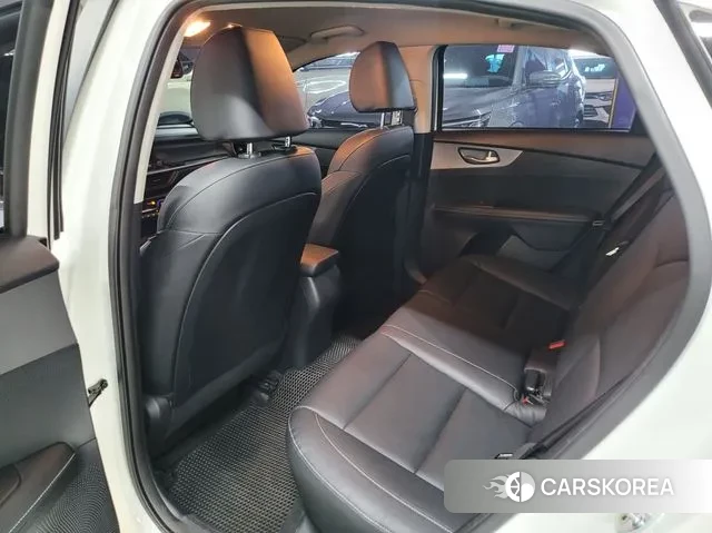 Kia Come New K3 id 3772898 из Кореи 16