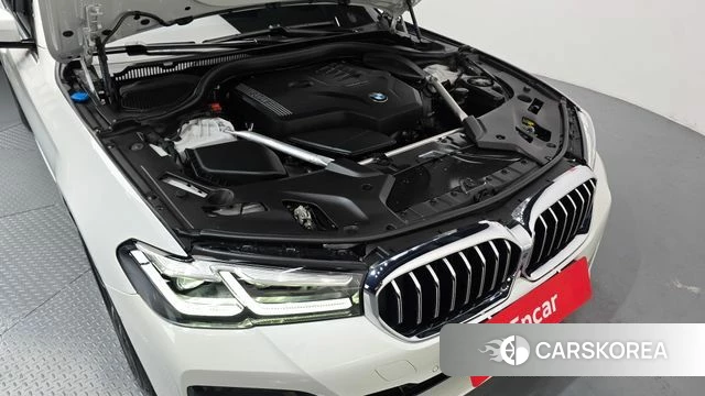 BMW 5 Series (G30) id 4848120 из Кореи 16