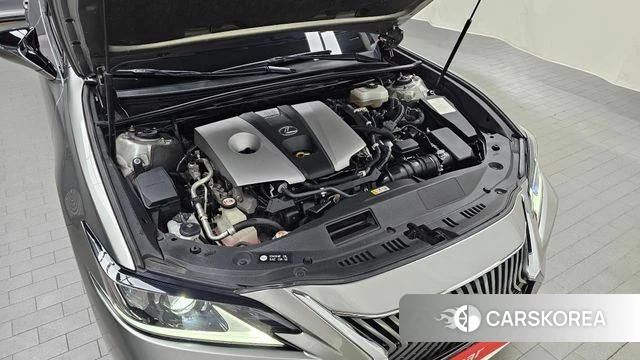 Lexus ES300h 7th generation id 4647698 из Кореи 16