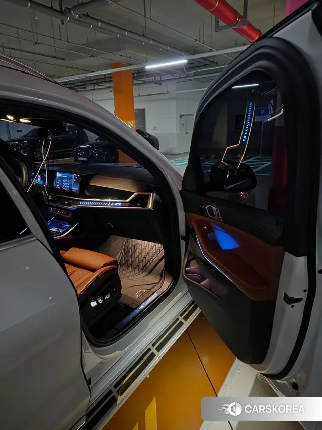 BMW X7 (G07) 2023 Белый из Кореи, фото 6