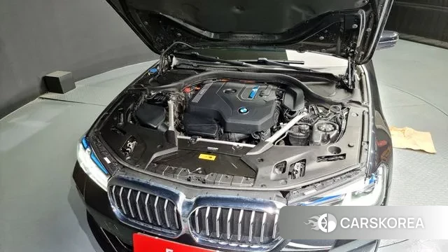 BMW 5 Series (G30) id 2925671 из Кореи 16