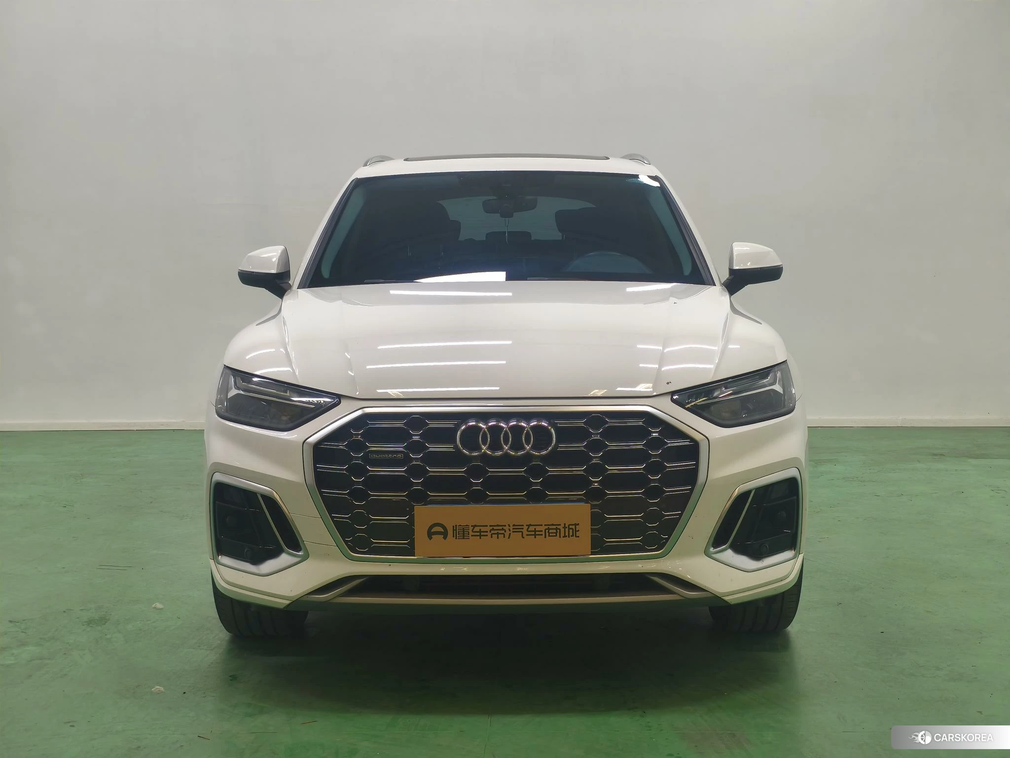 Audi Q5L id 4413269 из Китая 16