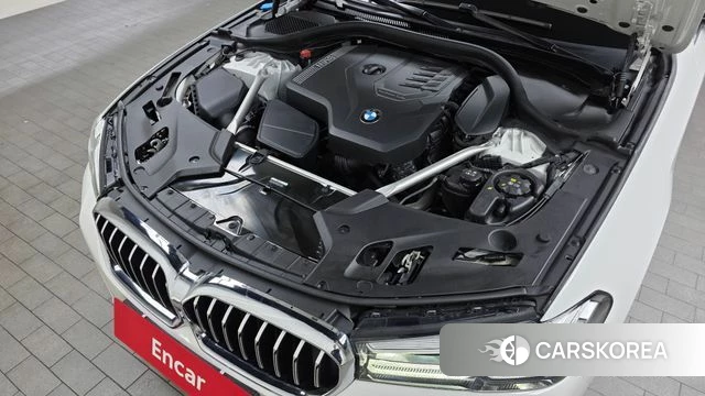 BMW 5 Series (G30) id 4834845 из Кореи 28