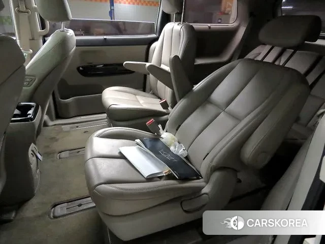 Kia The New Carnival id 3018985 из Кореи 16