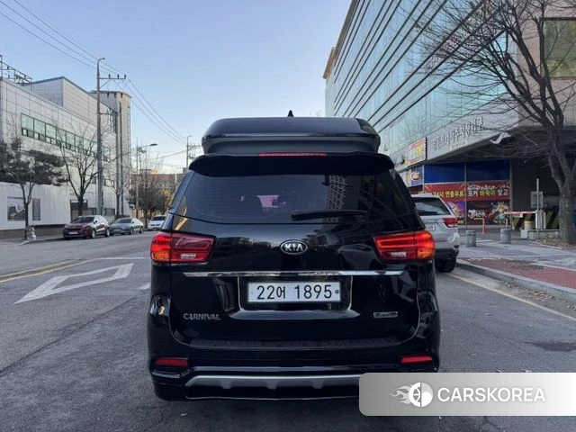 Kia The New Carnival id 4285834 из Кореи 16