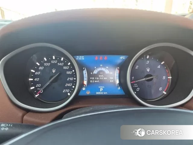 Maserati Ghibli id 3611908 из Кореи 15