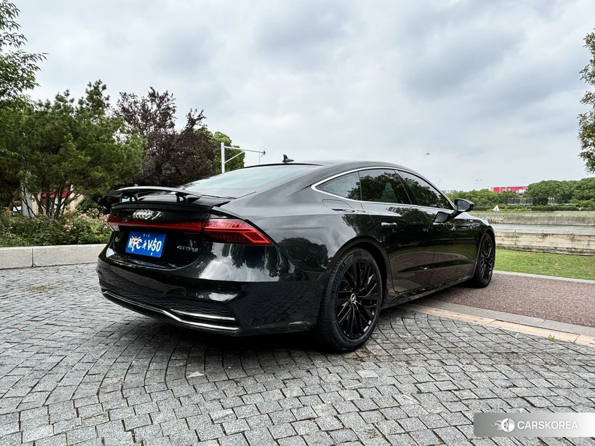 Audi A7 id 4419137 из Китая 9