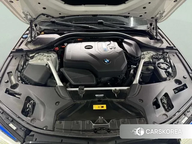 BMW 5 Series (G30) id 3734851 из Кореи 15