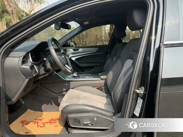 Audi A6L 2023 Черный из Китая, фото 6