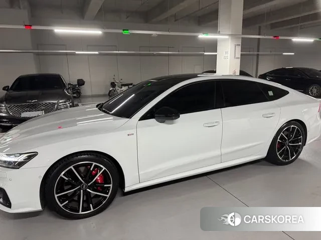 Audi A7 (4K) id 2895702 из Кореи 14