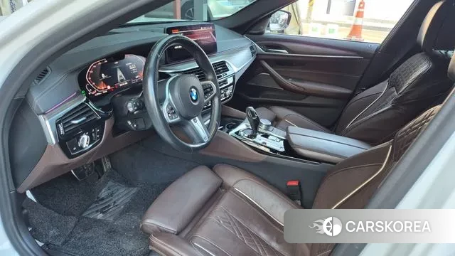 BMW 5 Series (G30) 2021 Белый из Кореи, фото 6