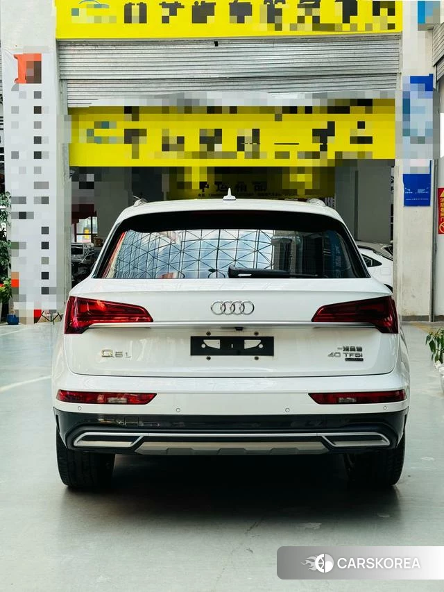 Audi Q5L id 3889112 из Китая 9