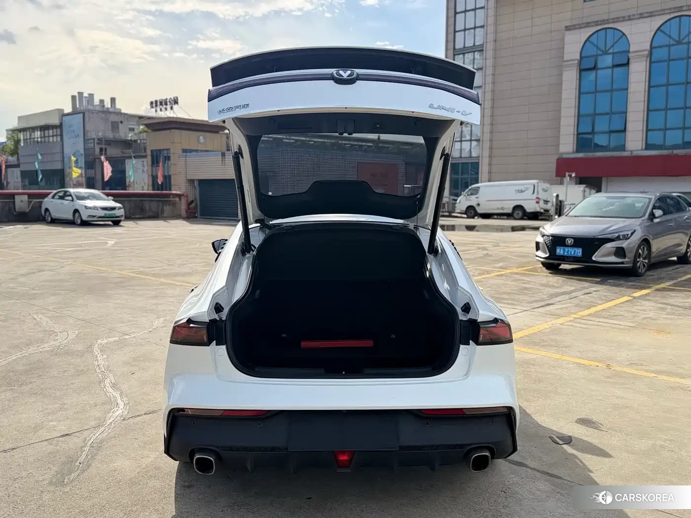 Chang'an Changan UNI-V id 4589253 из Китая 10
