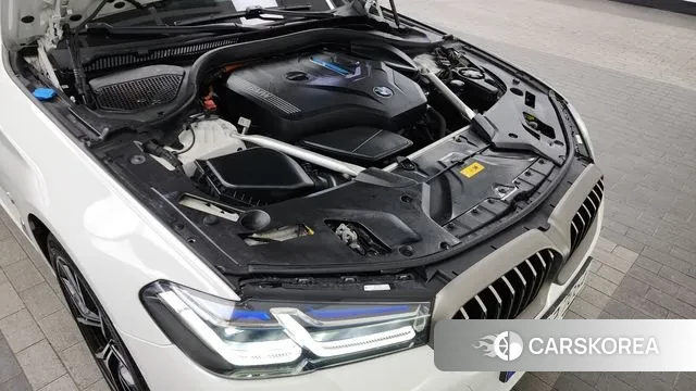 BMW 5 Series (G30) id 3597803 из Кореи 16