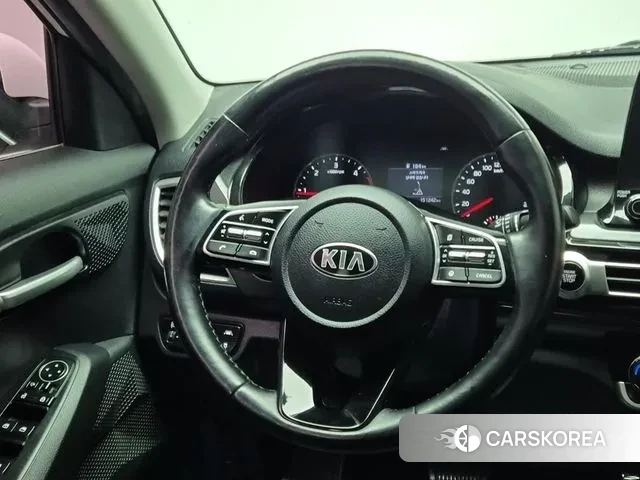 Kia Seltos id 3760136 из Кореи 14