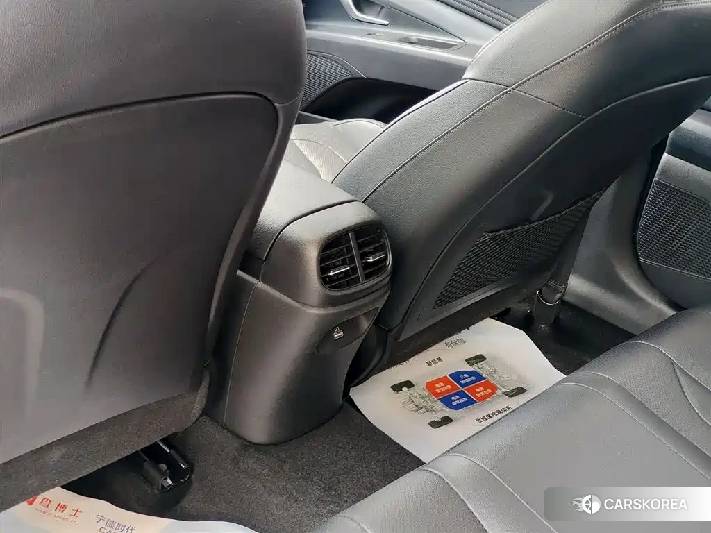 Hyundai Elantra id 4570766 из Китая 7