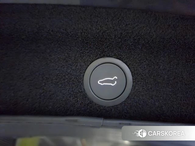 Tesla Model Y 2025 Серый из Кореи, фото 6