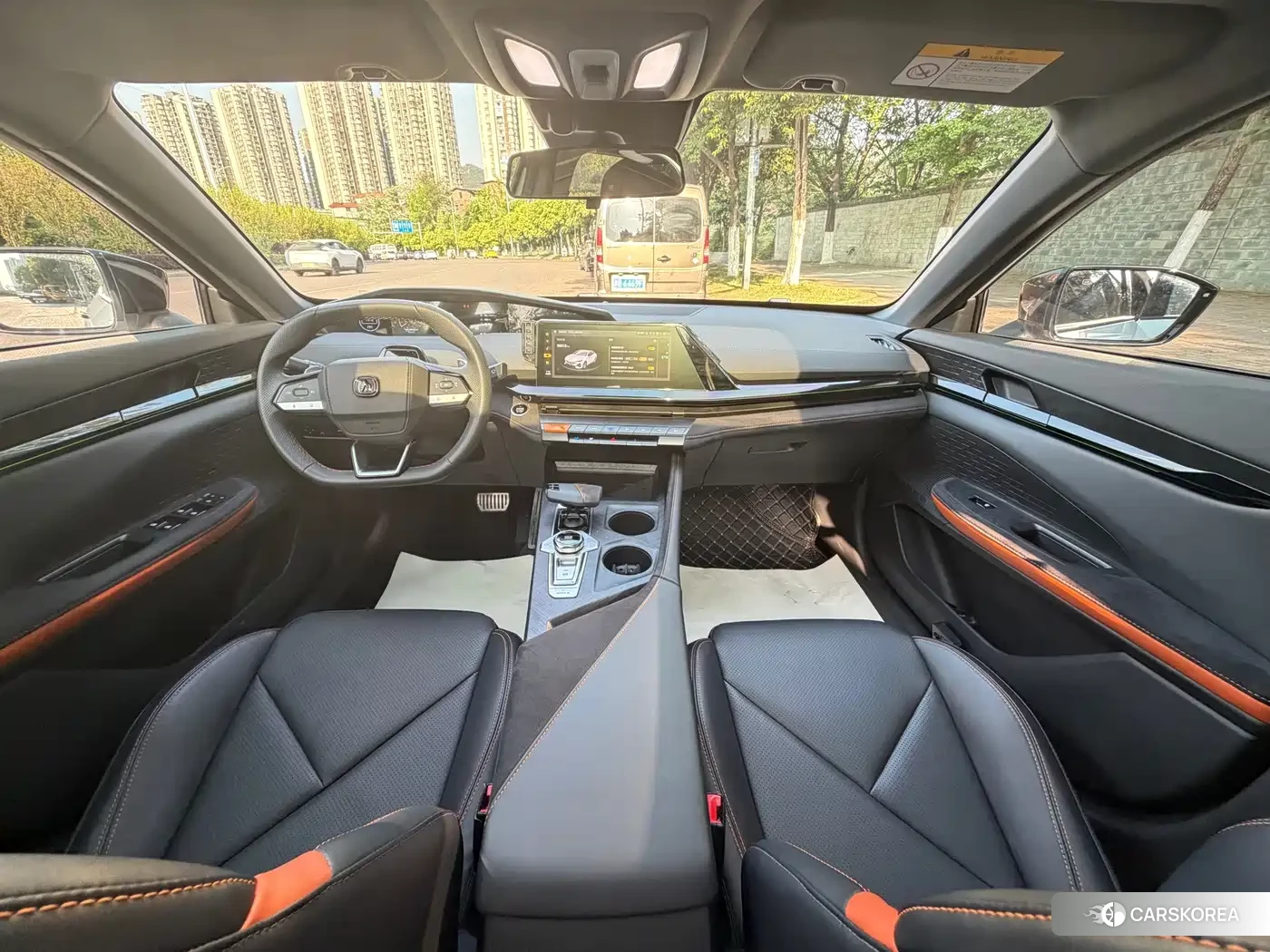Chang'an UNI-V 2023 Белый из Китая, фото 6