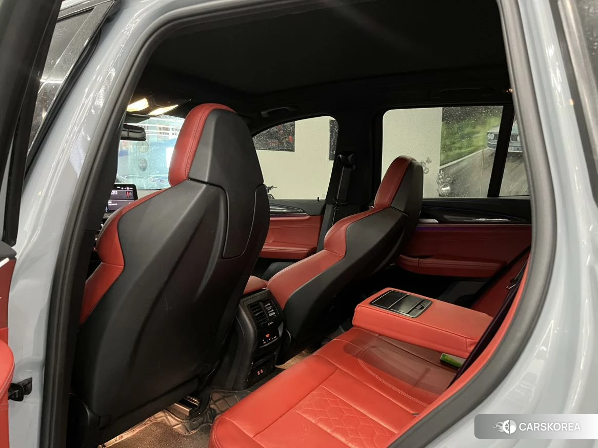 BMW X3 M id 4473651 из Китая 11