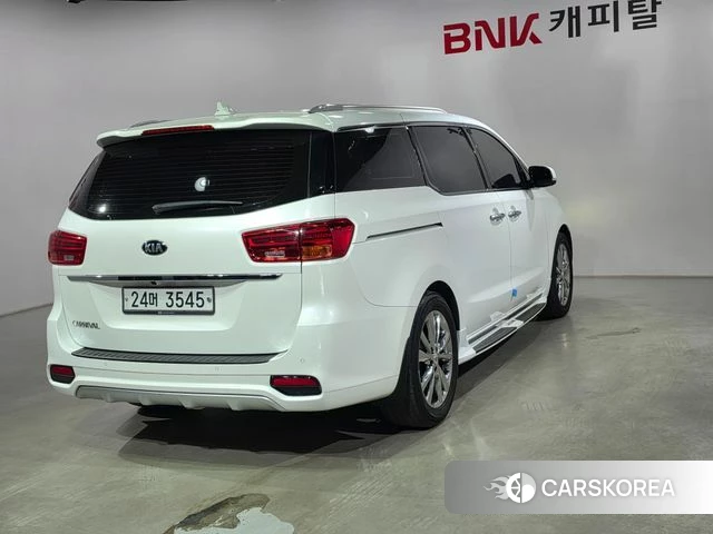 Kia The New Carnival id 4447515 из Кореи 16