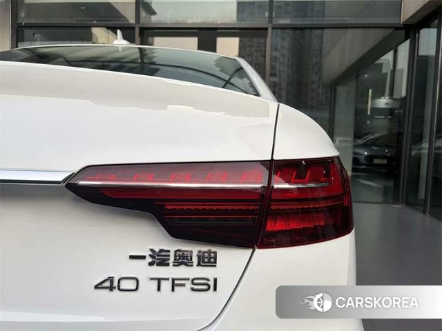 Audi A4L id 4328574 из Китая 10