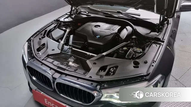 BMW 5 Series (G30) id 3004428 из Кореи 16