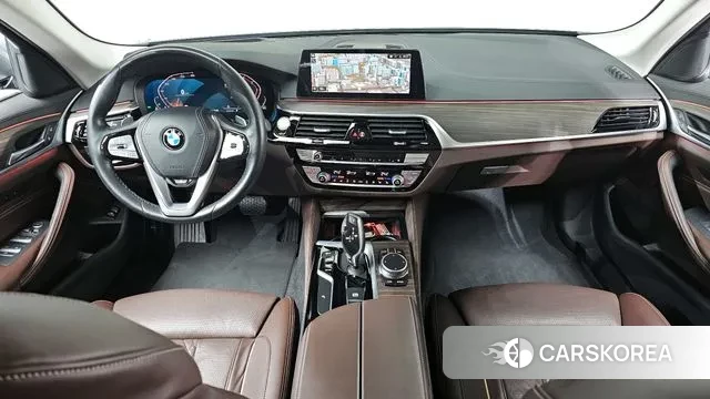 BMW 5 Series (G30) id 3504846 из Кореи 16