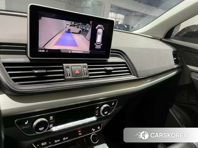 Audi Q5L id 4198850 из Китая 11