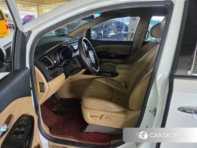 Kia The New Carnival id 3371553 из Кореи 16