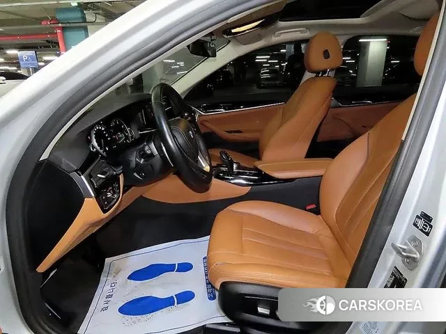 BMW 5 Series (G30) id 3515397 из Кореи 16