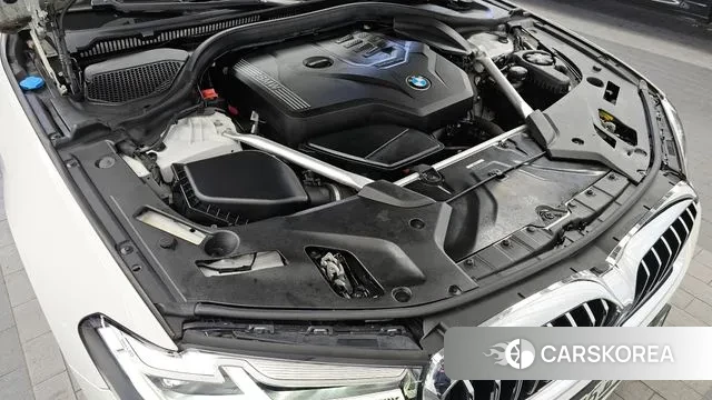 BMW 5 Series (G30) id 3788531 из Кореи 16