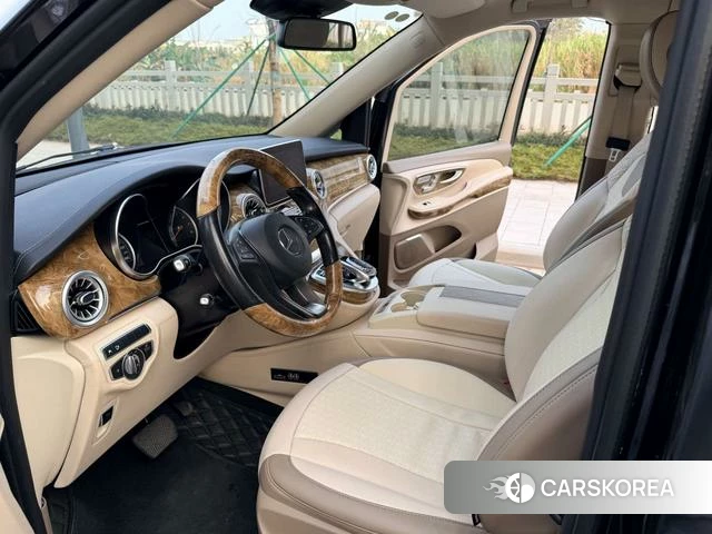 Mercedes-Benz V-class id 4263641 из Китая 15