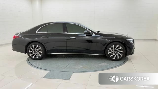 Mercedes-Benz E-Class W214 id 4400816 из Кореи 16