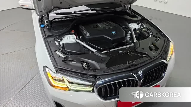 BMW 5 Series (G30) id 3058556 из Кореи 16