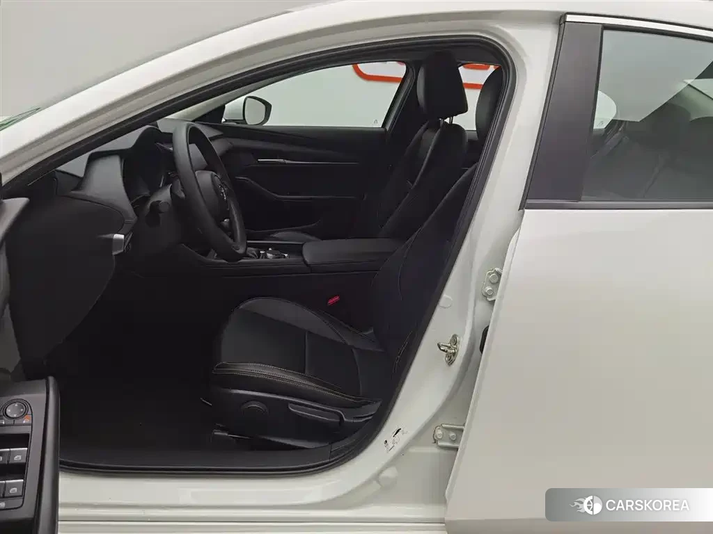 Mazda 3 id 4547377 из Китая 20