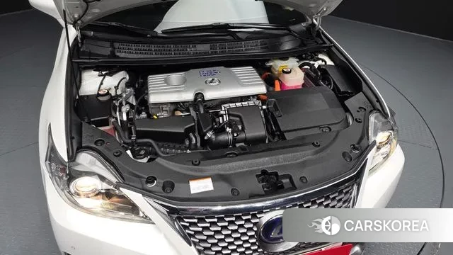 Lexus CT200h id 3748513 из Кореи 16