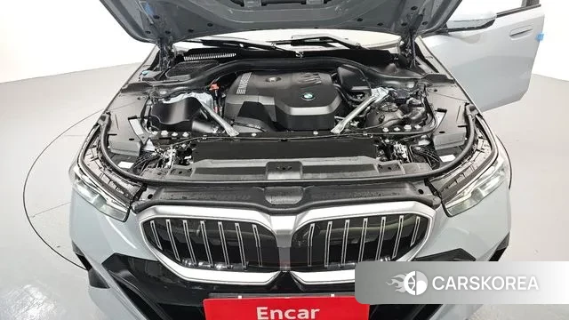 BMW 5 Series (G60) id 3415270 из Кореи 16