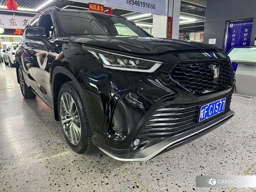 Toyota Crown 2025 Черный из Китая, фото 6