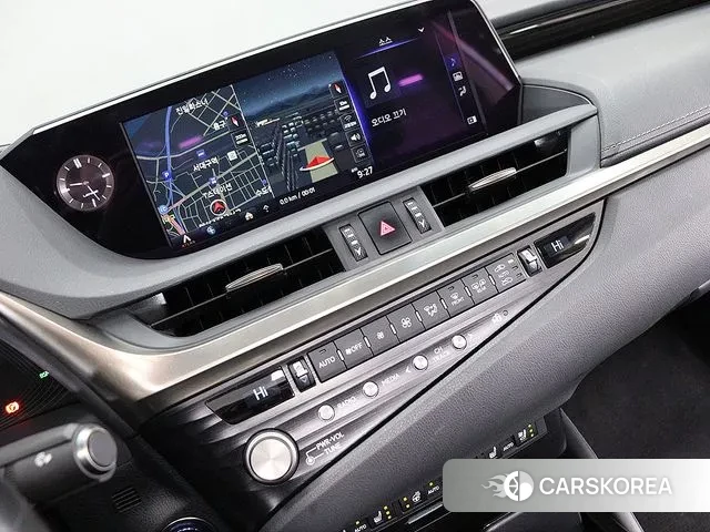 Lexus ES300h 7th generation id 3735939 из Кореи 16