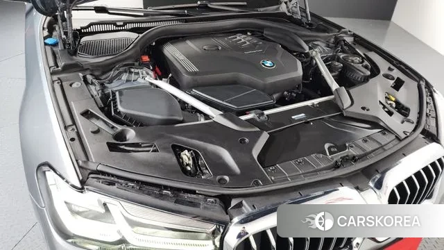 BMW 5 Series (G30) id 3751903 из Кореи 16