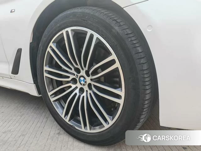BMW 5 series id 3945006 из Китая 9
