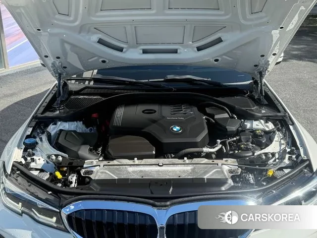 BMW 3 Series (G20) id 3098134 из Кореи 16