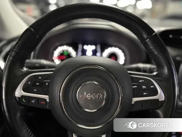 Jeep Renegade id 3669572 из Кореи 16