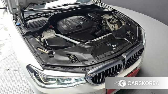 BMW 5 Series (G30) id 4477584 из Кореи 16