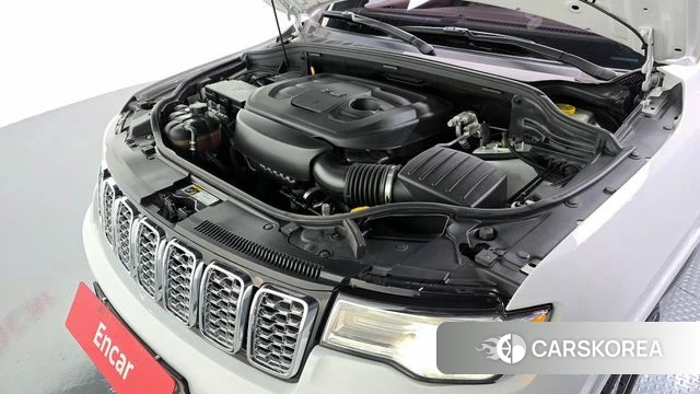 Jeep Grand Cherokee id 4283853 из Кореи 29
