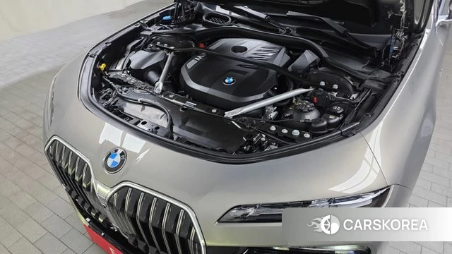 BMW 7 Series (G70) id 4222561 из Кореи 27