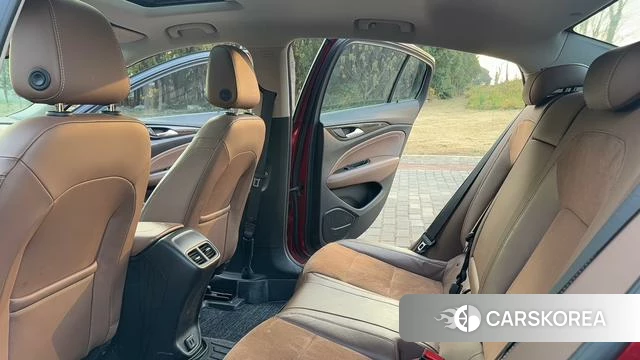 Buick Regal 2018 Красный из Китая, фото 6