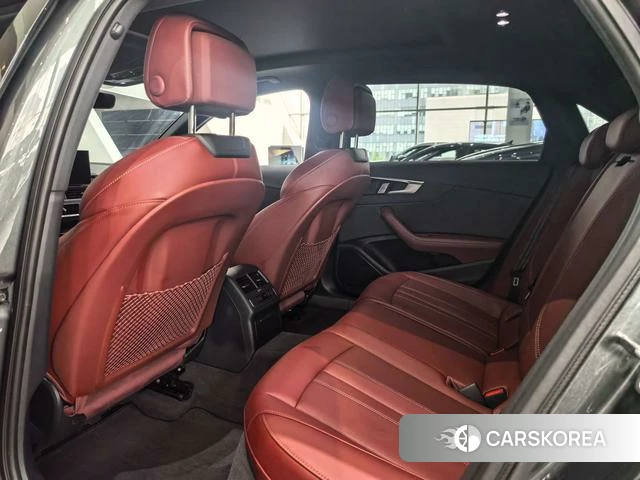 Audi A4L id 4254691 из Китая 16